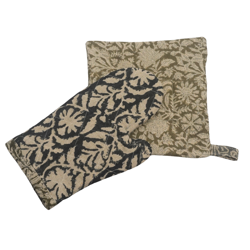 Audu Oven Mitt and Pot Holder Set