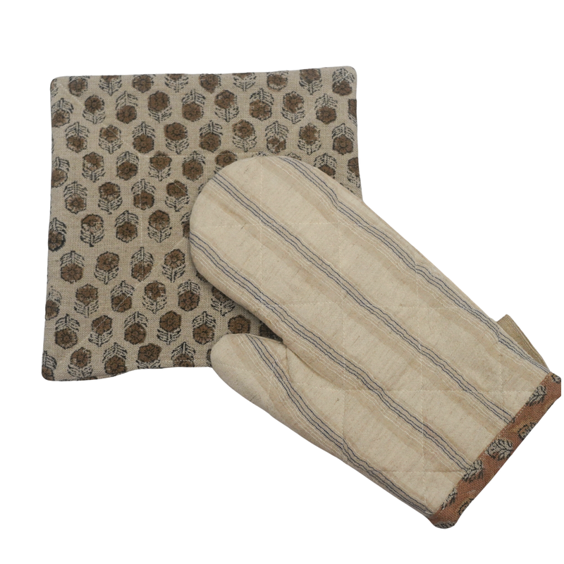 Rotimi Oven Mitt and Pot Holder Set