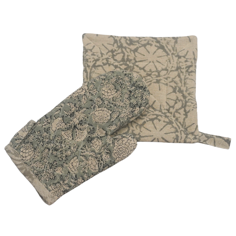 Monisola Oven Mitt and Pot Holder Set